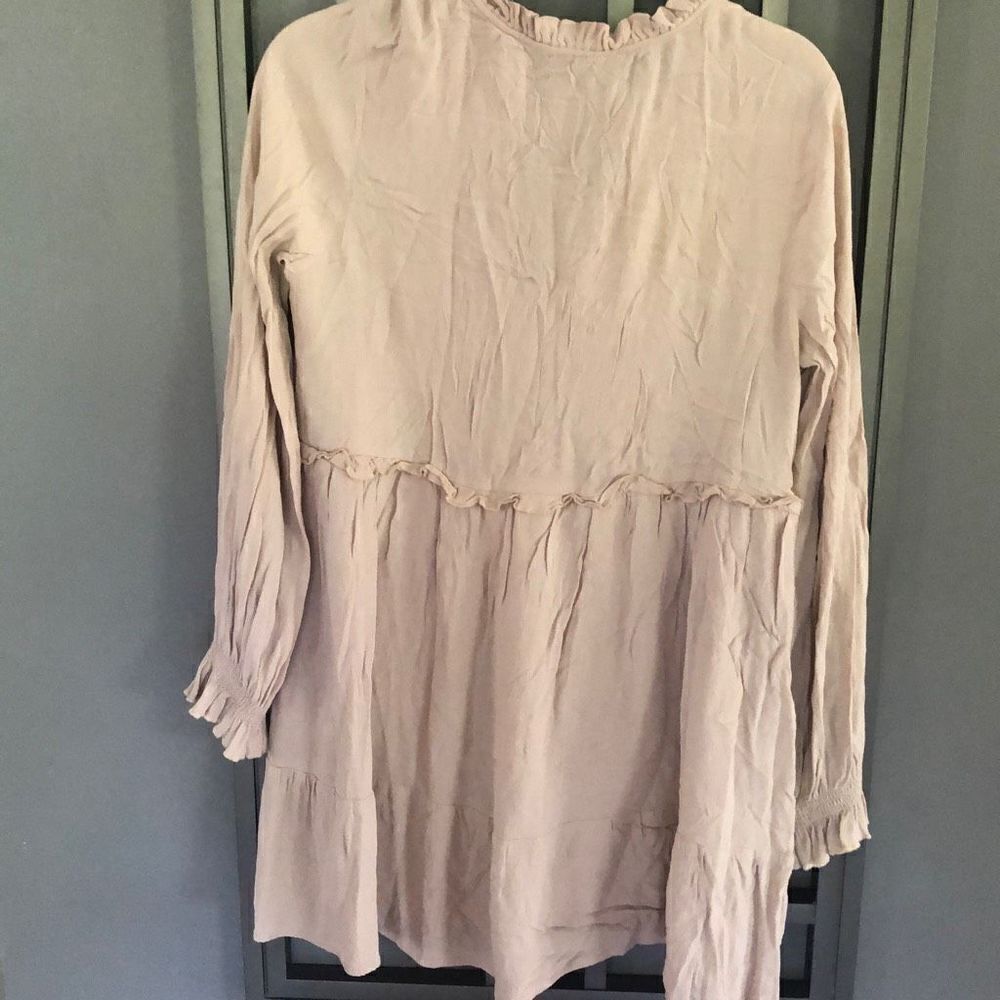 Lulus 10 baby doll dress/top peekaboo neck size out - Picture 4 of 4